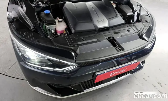 Kia EV6 2023 0.1 автомат (гидро), миниатюра 6