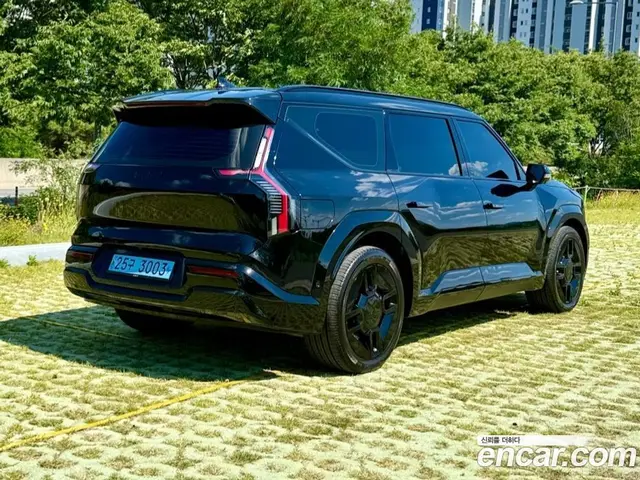 Kia EV9 2023 0.2 автомат (гидро), миниатюра 4 Kia EV9 2023 0.2 автомат (гидро), миниатюра 4