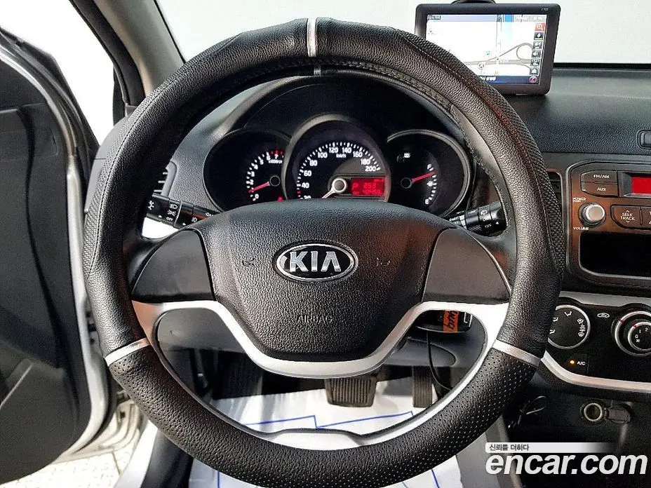 Kia Morning 2014 1.0 автомат (гидро), фото 11