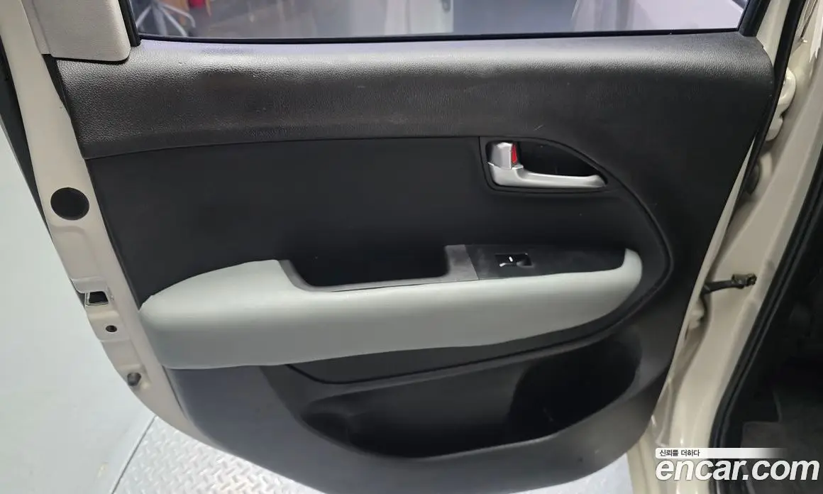 Kia Ray 2021 1.0 автомат (гидро), фото 15
