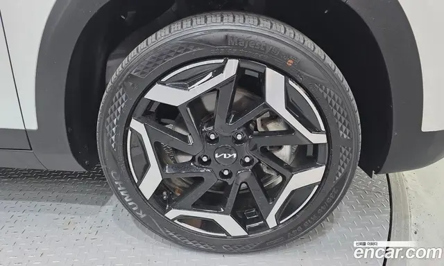 Kia Seltos 2024 1.6 автомат (гидро), миниатюра 5