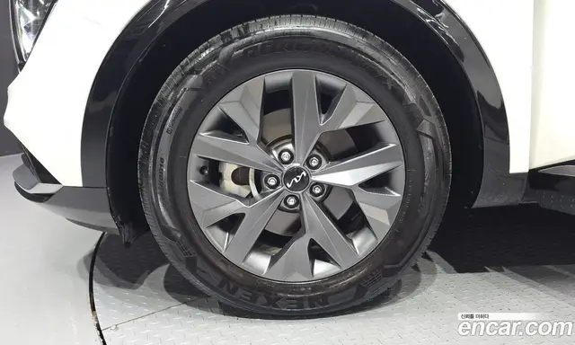 Kia Sportage 2022 1.6 автомат (гидро), миниатюра 5