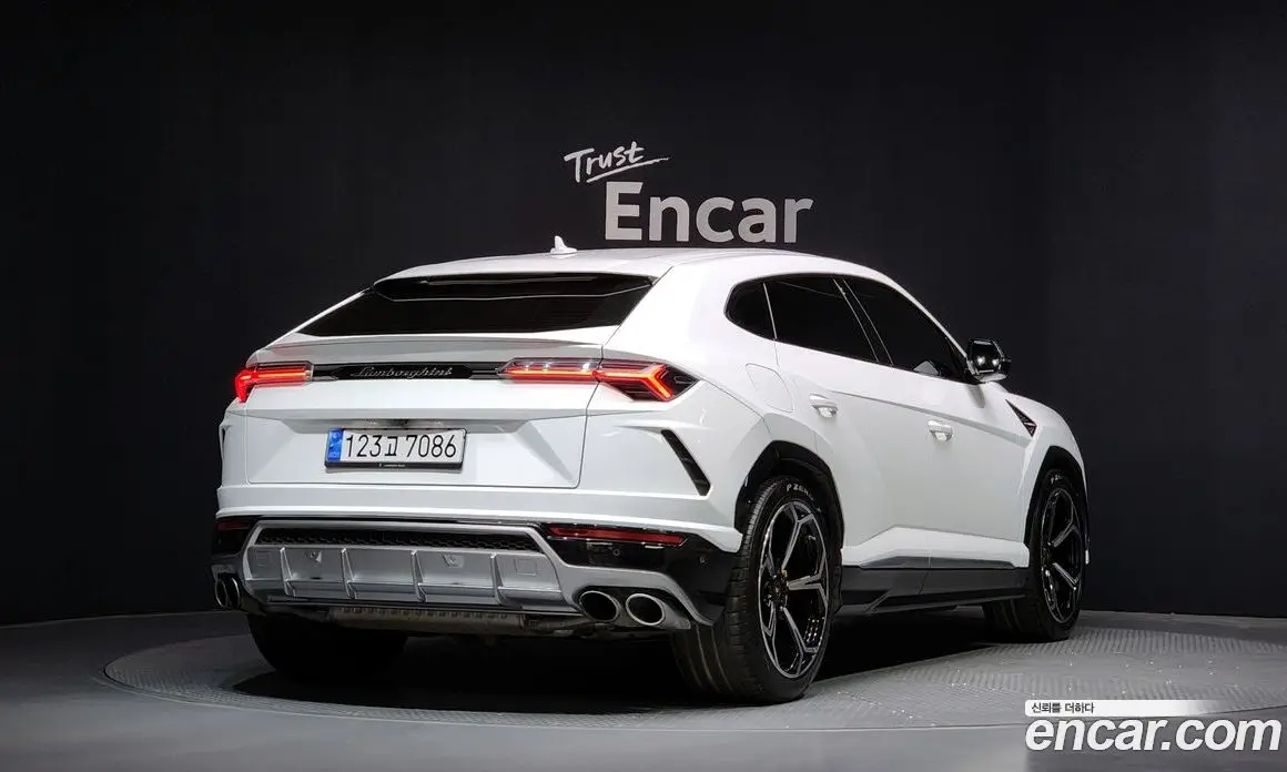 Lamborghini Urus 2020 4.0 автомат (гидро), фото 2 Lamborghini Urus 2020 4.0 автомат (гидро), фото 2