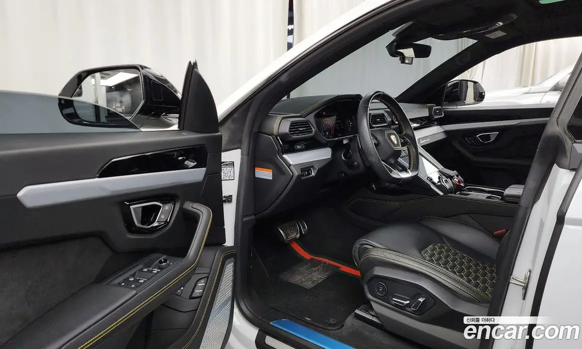 Lamborghini Urus 2020 4.0 автомат (гидро), фото 10 Lamborghini Urus 2020 4.0 автомат (гидро), фото 10