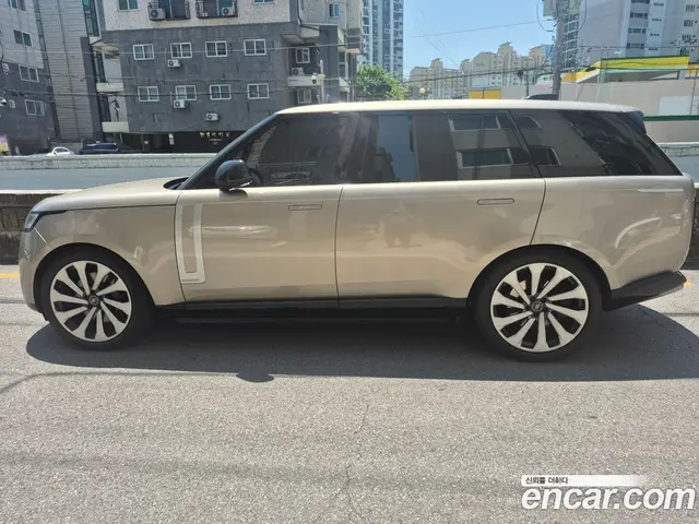 Land Rover Range Rover, 2025, 5 300 км