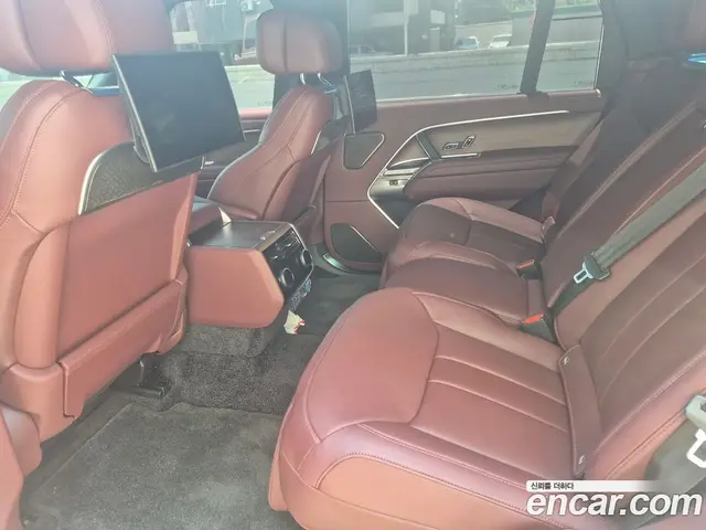 Land Rover Range Rover 2025 4.4 автомат (гидро), миниатюра 3 Land Rover Range Rover 2025 4.4 автомат (гидро), миниатюра 3