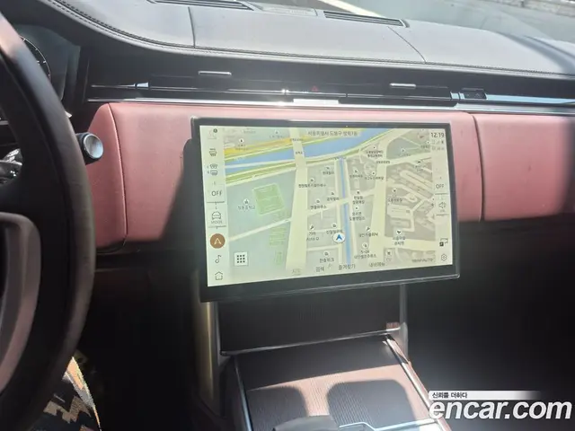 Land Rover Range Rover 2025 4.4 автомат (гидро), миниатюра 8 Land Rover Range Rover 2025 4.4 автомат (гидро), миниатюра 8