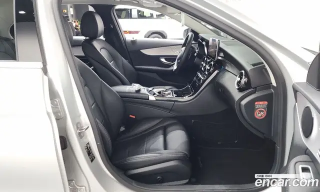 Mercedes-Benz C-Class 2017 2.0 автомат (гидро), миниатюра 11