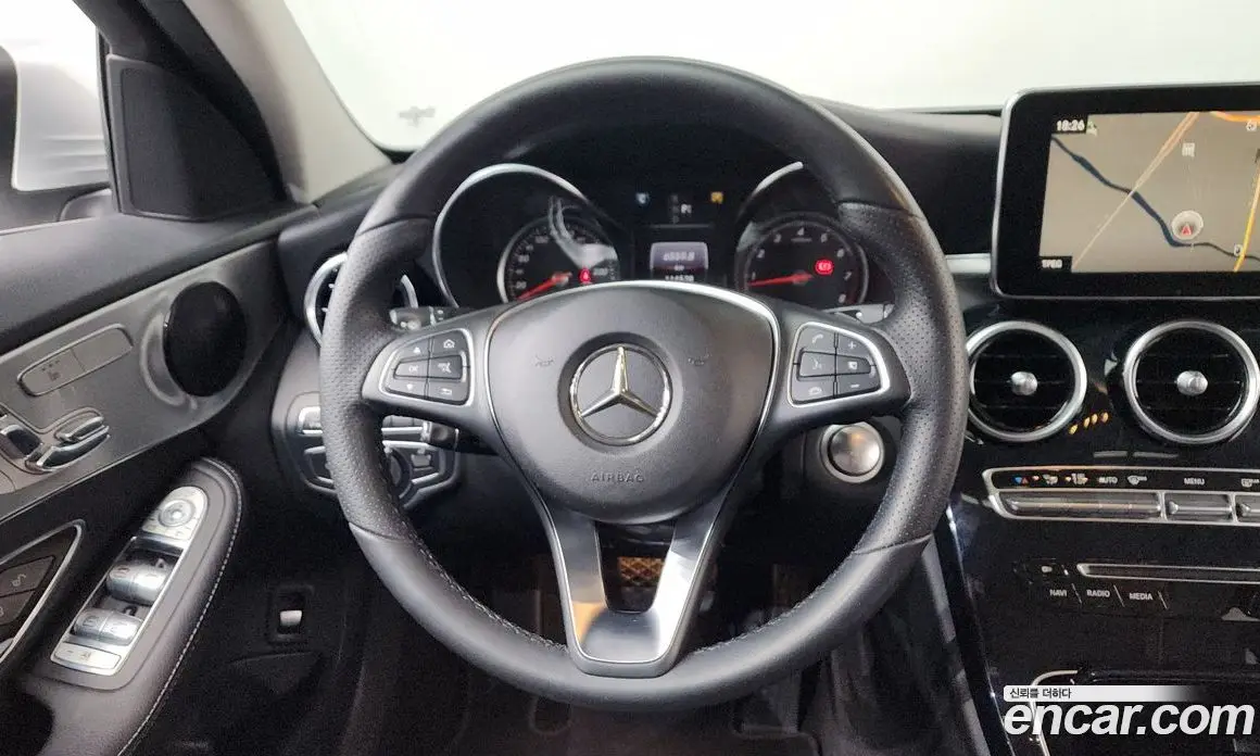 Mercedes-Benz C-Class 2017 2.0 автомат (гидро), фото 13