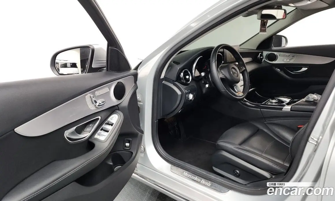 Mercedes-Benz C-Class 2017 2.0 автомат (гидро), фото 10