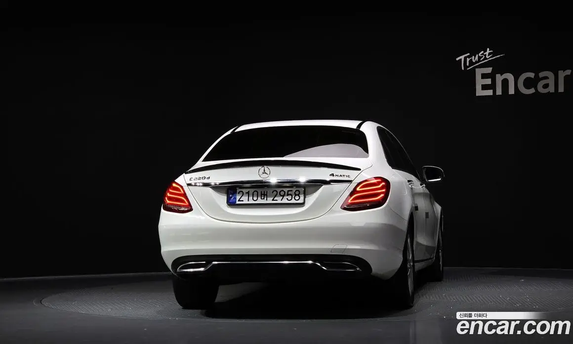 Mercedes-Benz C-Class 2018 2.1 автомат (гидро), фото 4
