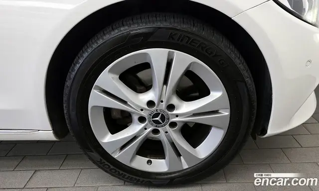 Mercedes-Benz C-Class 2018 2.1 автомат (гидро), миниатюра 5