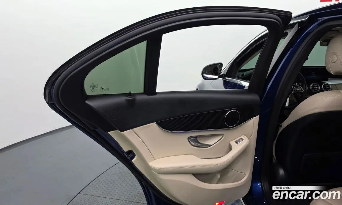 Mercedes-Benz C-Class 2019 1.9 автомат (гидро), фото 15