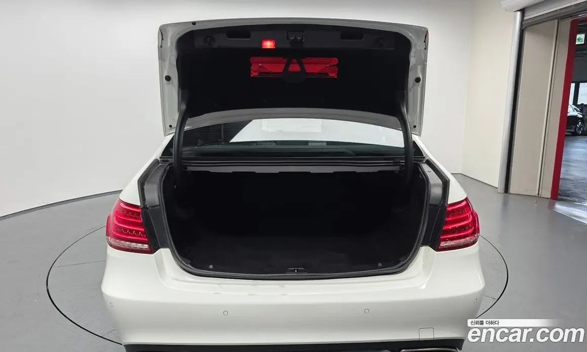 Mercedes-Benz E-Class 2016 2.1 автомат (гидро), фото 20