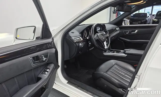 Mercedes-Benz E-Class 2016 2.1 автомат (гидро), миниатюра 10
