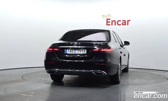 Mercedes-Benz E-Class 2022 2.0 автомат (гидро), миниатюра 4