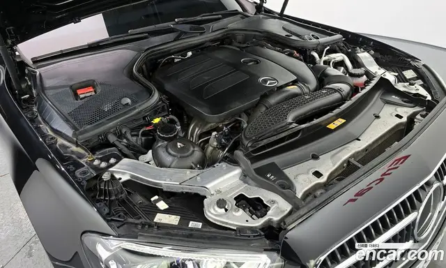 Mercedes-Benz E-Class 2022 2.0 автомат (гидро), миниатюра 6