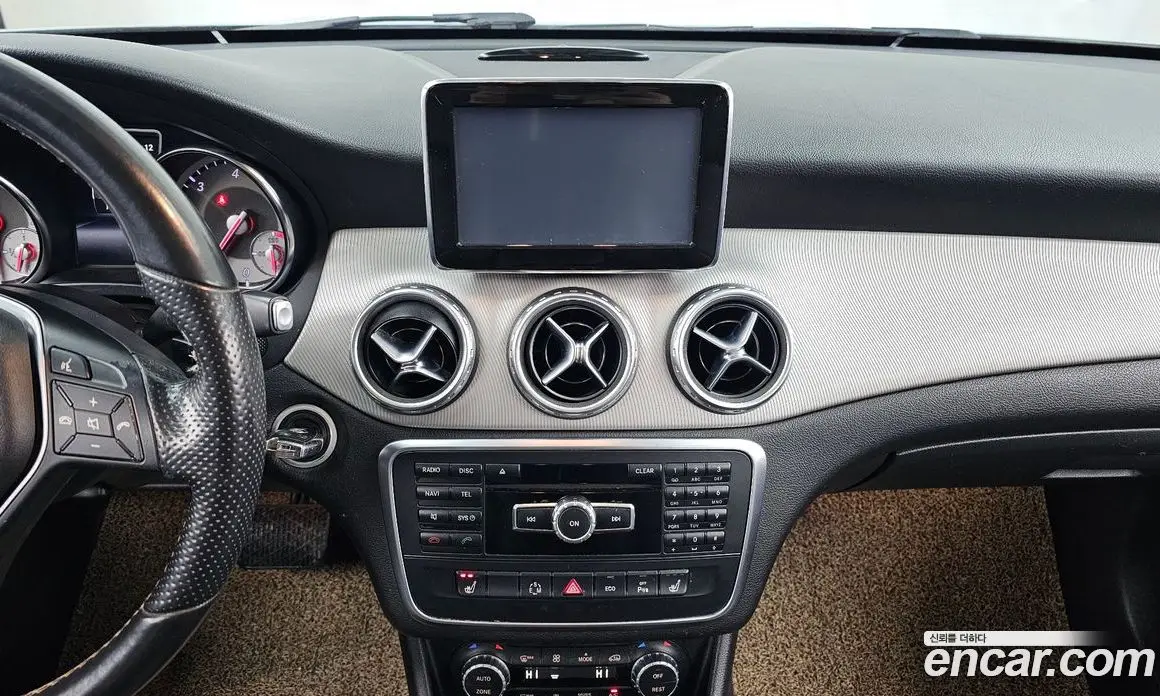 Mercedes-Benz GLA-Class 2014 2.1 автомат (гидро), фото 13