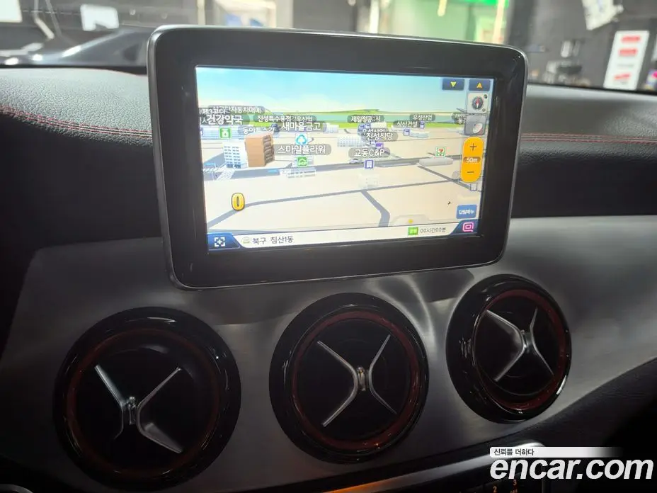 Mercedes-Benz GLA-Class 2015 2.0 автомат (гидро), фото 15