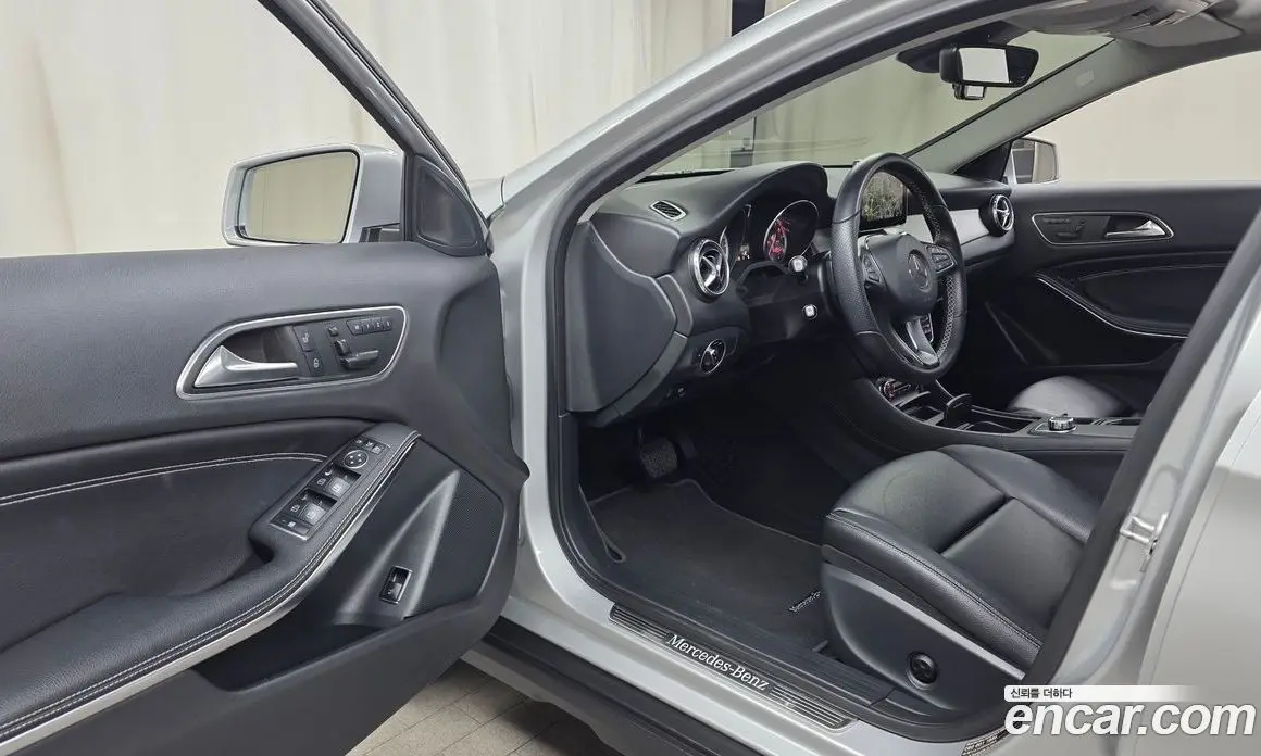 Mercedes-Benz GLA-Class 2016 2.1 автомат (гидро), фото 10