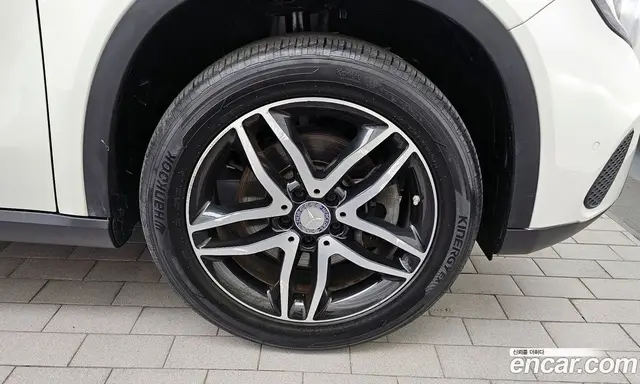 Mercedes-Benz GLA-Class 2017 2.0 автомат (гидро), миниатюра 5
