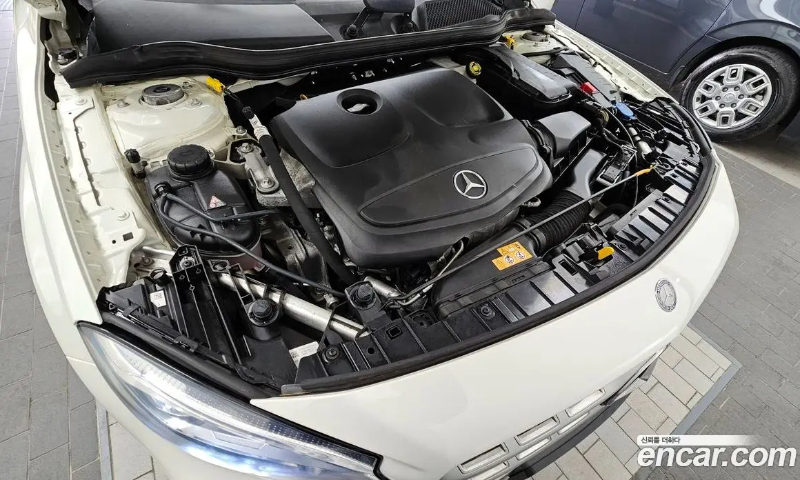 Mercedes-Benz GLA-Class 2017 2.0 автомат (гидро), фото 6