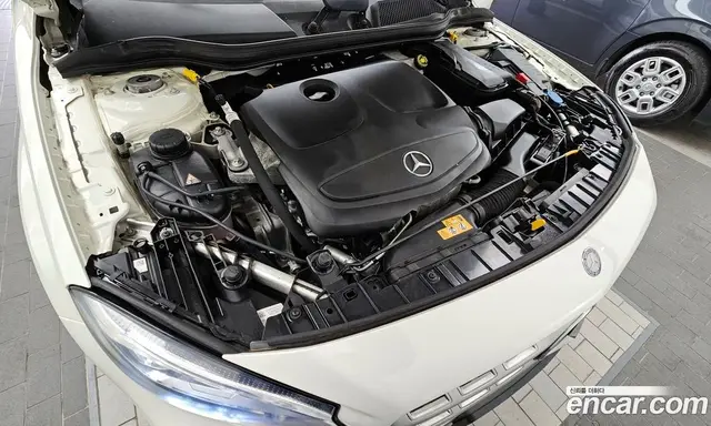 Mercedes-Benz GLA-Class 2017 2.0 автомат (гидро), миниатюра 6
