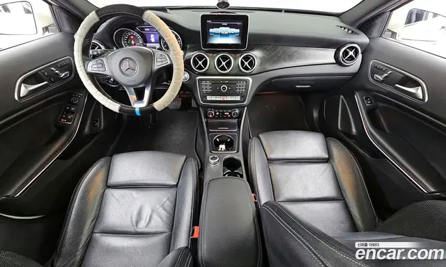 Mercedes-Benz GLA-Class 2017 2.0 автомат (гидро), миниатюра 7