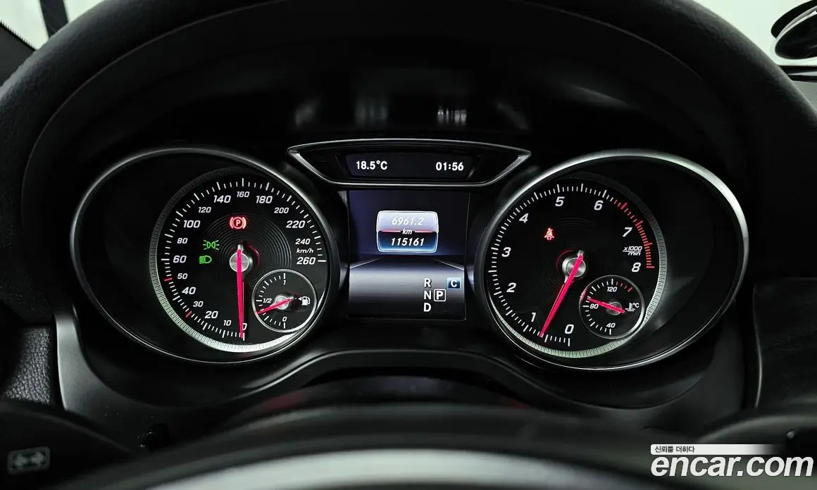 Mercedes-Benz GLA-Class 2017 2.0 автомат (гидро), фото 8