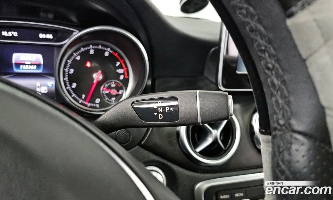 Mercedes-Benz GLA-Class 2017 2.0 автомат (гидро), фото 9