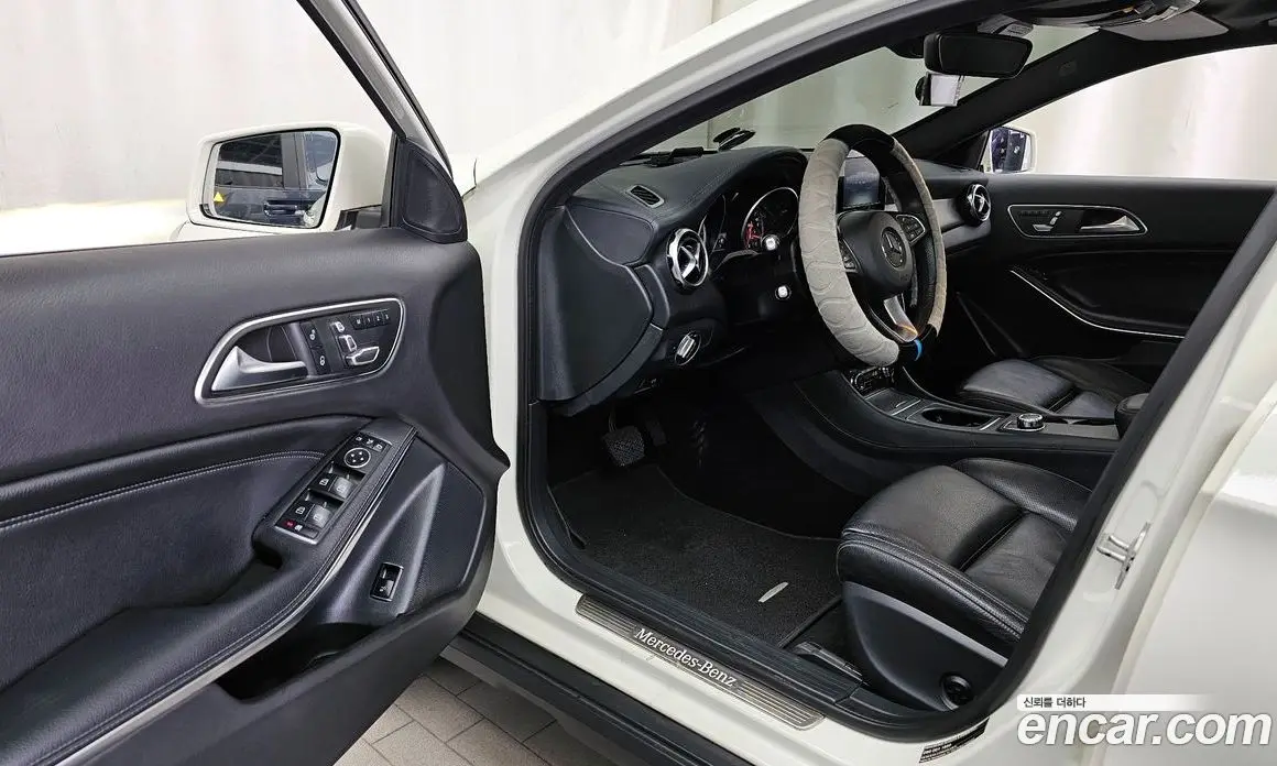 Mercedes-Benz GLA-Class 2017 2.0 автомат (гидро), фото 10