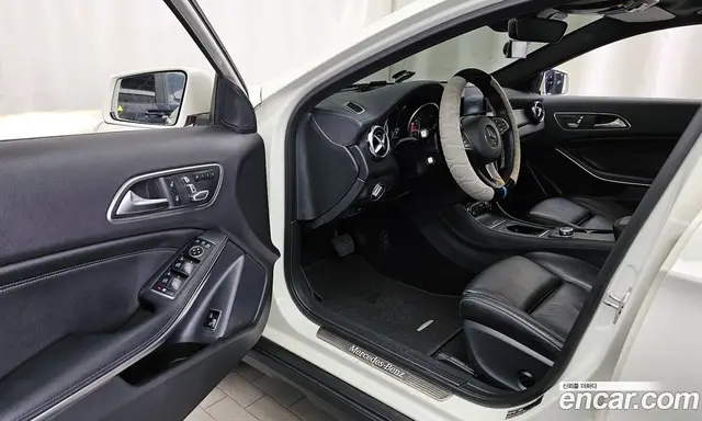 Mercedes-Benz GLA-Class 2017 2.0 автомат (гидро), миниатюра 10