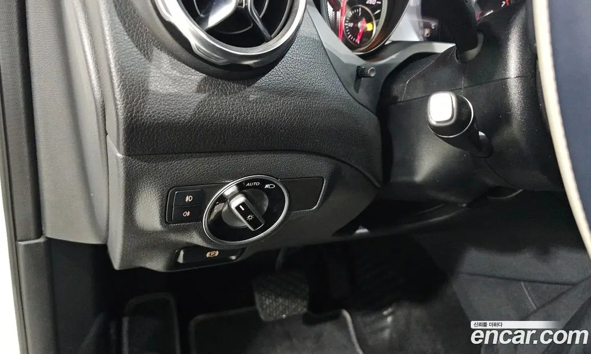 Mercedes-Benz GLA-Class 2019 2.0 автомат (гидро), фото 14