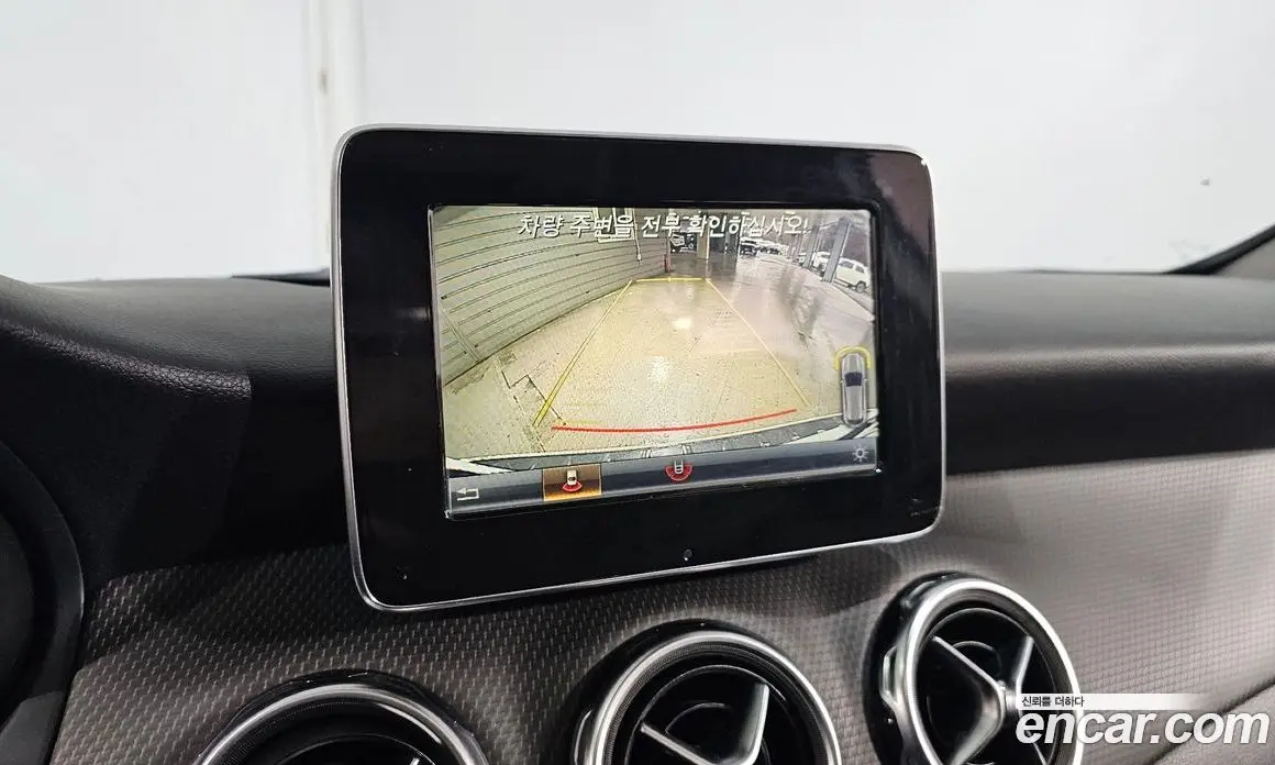 Mercedes-Benz GLA-Class 2019 2.0 автомат (гидро), фото 17