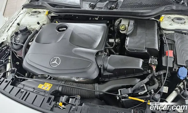 Mercedes-Benz GLA-Class 2019 2.0 автомат (гидро), миниатюра 6