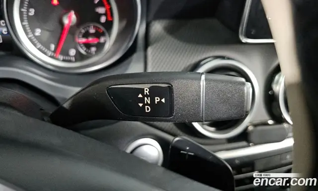 Mercedes-Benz GLA-Class 2019 2.0 автомат (гидро), миниатюра 9