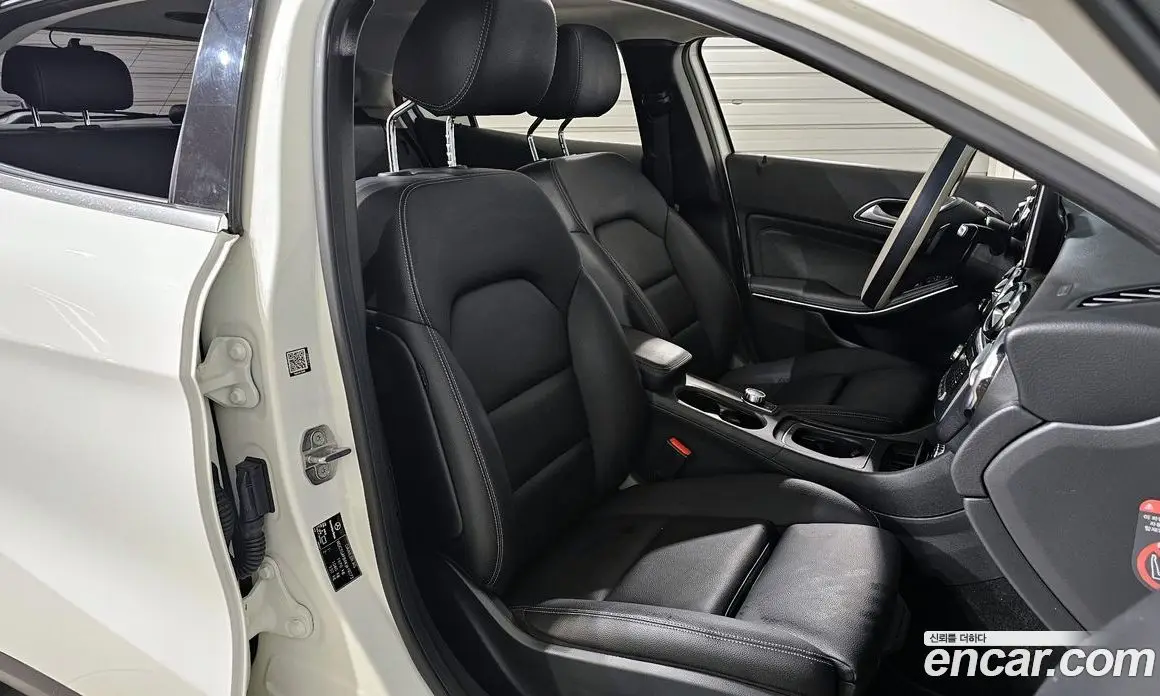 Mercedes-Benz GLA-Class 2019 2.0 автомат (гидро), фото 10