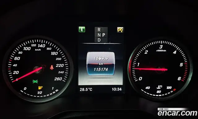 Mercedes-Benz GLC-Class 2018 2.1 автомат (гидро), миниатюра 8