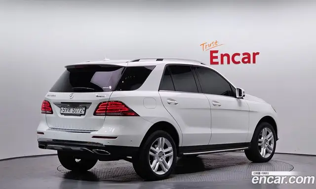 Mercedes-Benz GLE-Class 2018 3.0 автомат (гидро), миниатюра 2