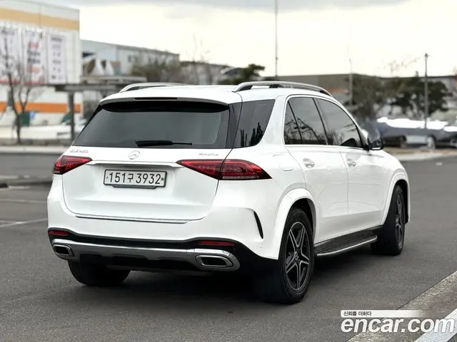 Mercedes-Benz GLE-Class 2019 3.0 автомат (гидро), миниатюра 3