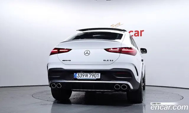 Mercedes-Benz GLE-Class 2025 3.0 автомат (гидро), миниатюра 4