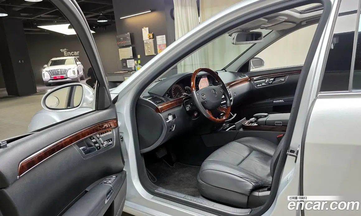 Mercedes-Benz S-Class 2008 5.5 автомат (гидро), фото 12 Mercedes-Benz S-Class 2008 5.5 автомат (гидро), фото 12