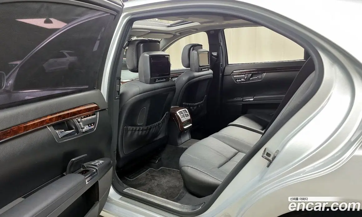 Mercedes-Benz S-Class 2008 5.5 автомат (гидро), фото 17 Mercedes-Benz S-Class 2008 5.5 автомат (гидро), фото 17