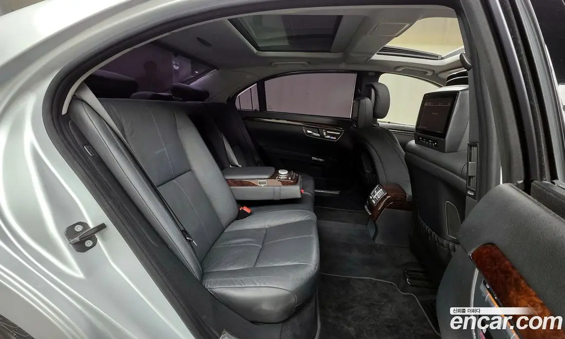 Mercedes-Benz S-Class 2008 5.5 автомат (гидро), фото 19 Mercedes-Benz S-Class 2008 5.5 автомат (гидро), фото 19