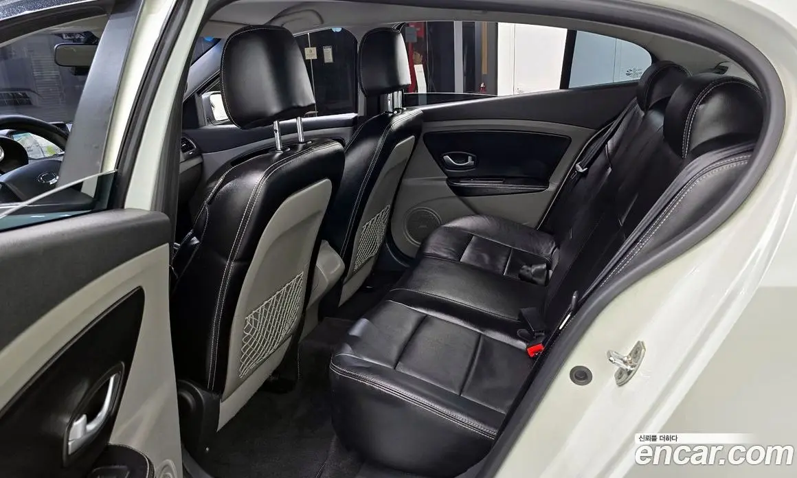 Renault (Samsung) SM3 2011 1.6 автомат (гидро), фото 13 Renault (Samsung) SM3 2011 1.6 автомат (гидро), фото 13