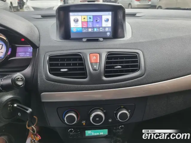 Renault (Samsung) SM3 2015 1.6 автомат (гидро), миниатюра 10 Renault (Samsung) SM3 2015 1.6 автомат (гидро), миниатюра 10