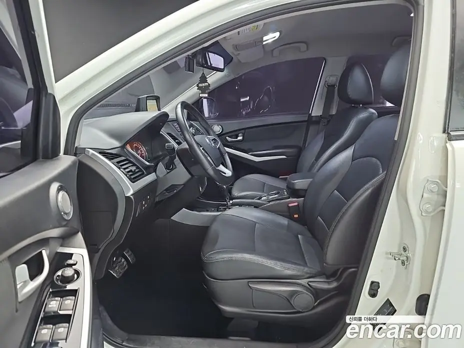 SsangYong Korando 2017 2.2 автомат (гидро), фото 11