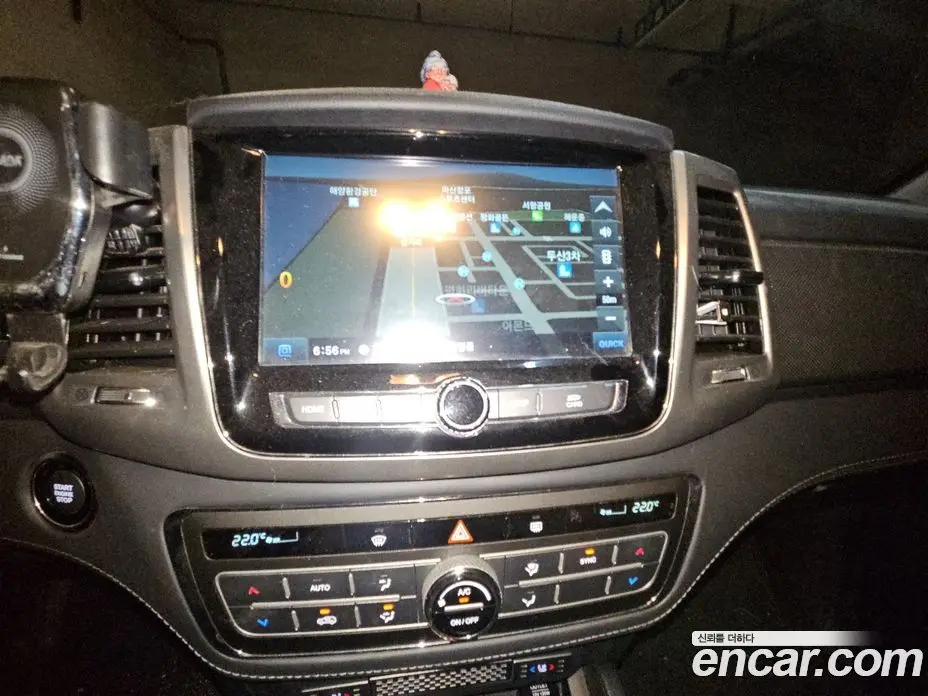SsangYong Rexton 2019 2.2 автомат (гидро), фото 17