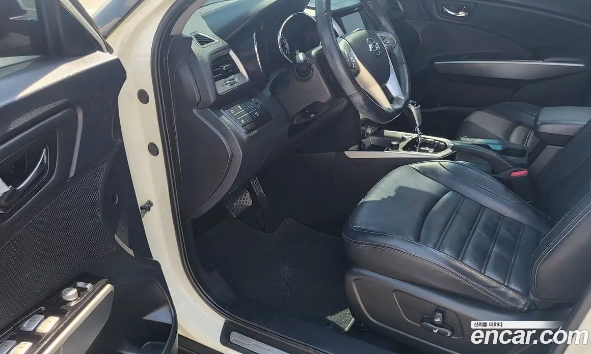 SsangYong TIBOLI 2015 1.6 автомат (гидро), фото 10 SsangYong TIBOLI 2015 1.6 автомат (гидро), фото 10