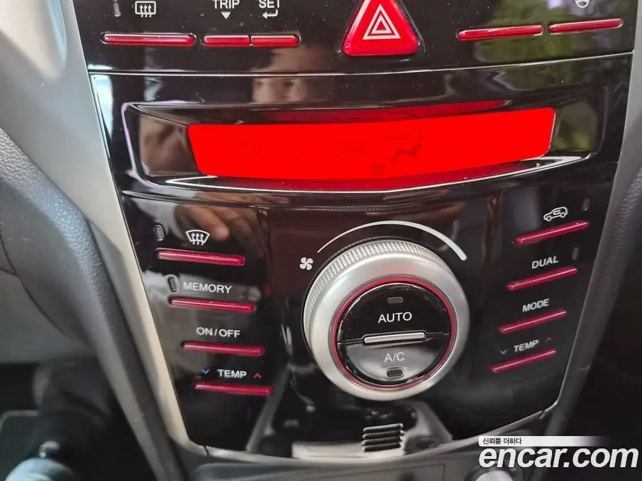 SsangYong TIBOLI 2015 1.6 автомат (гидро), фото 12 SsangYong TIBOLI 2015 1.6 автомат (гидро), фото 12